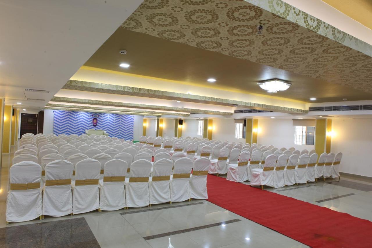Nova Pride Hotel Hyderabad Exterior foto