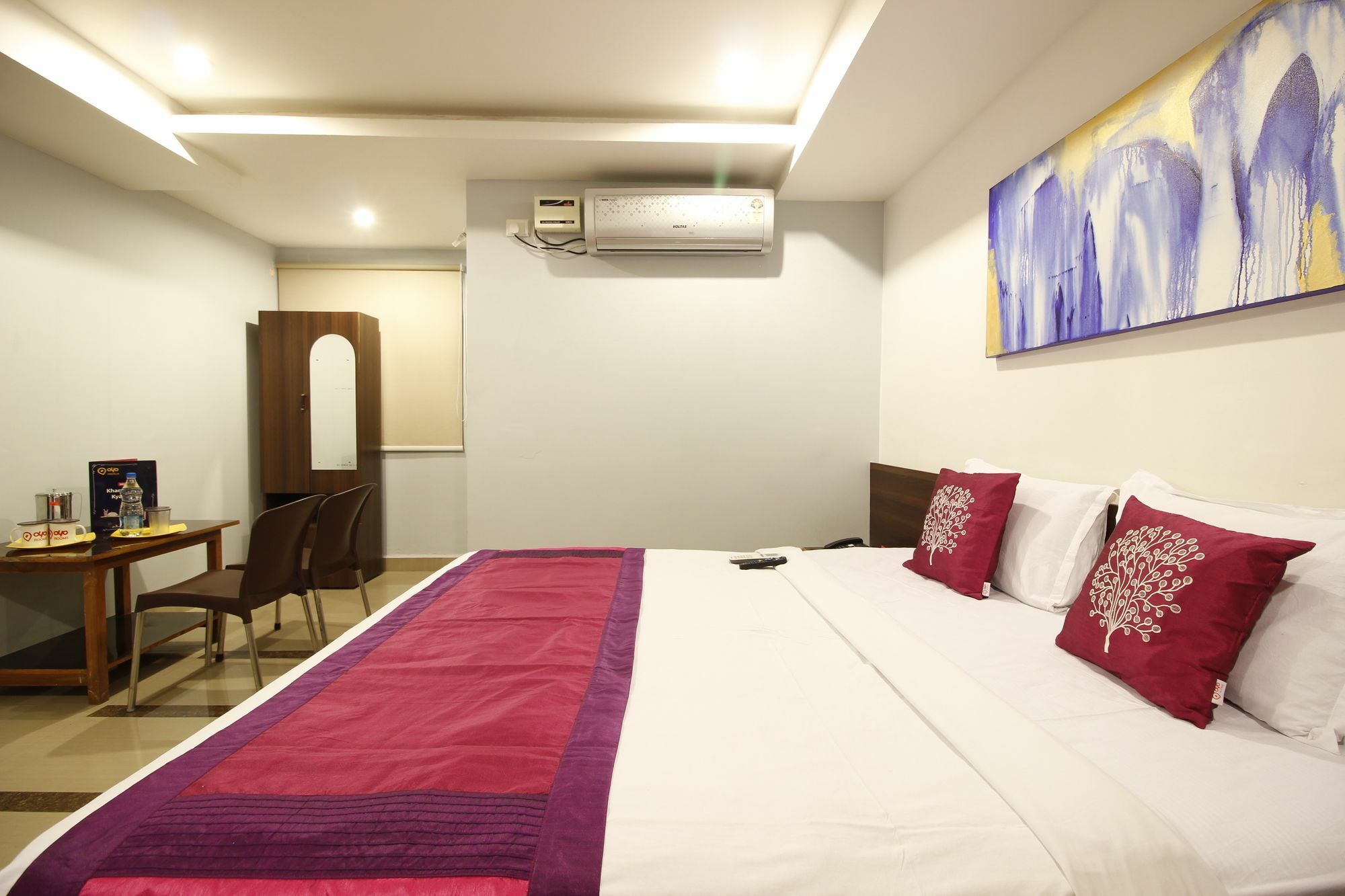 Nova Pride Hotel Hyderabad Exterior foto